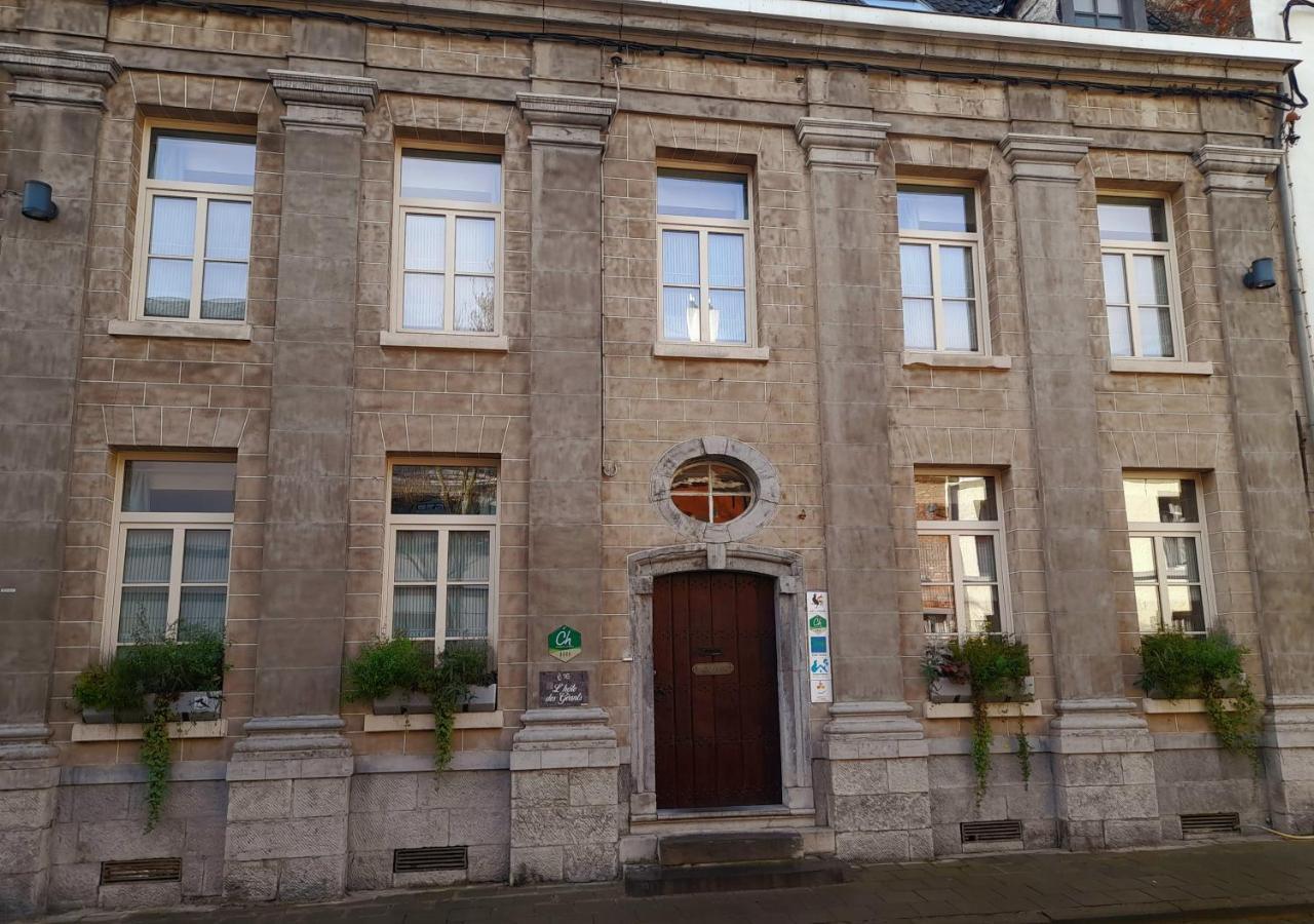 L'Hote Des Geants Ath Exterior foto